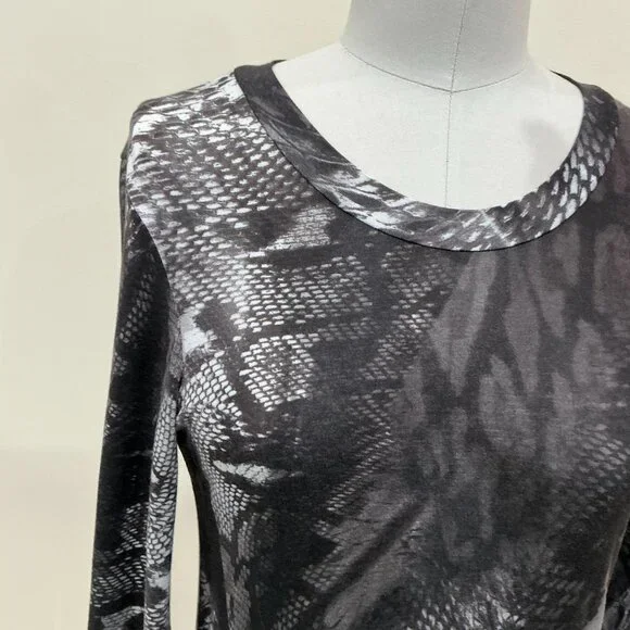 Top - Picture 3 of 4